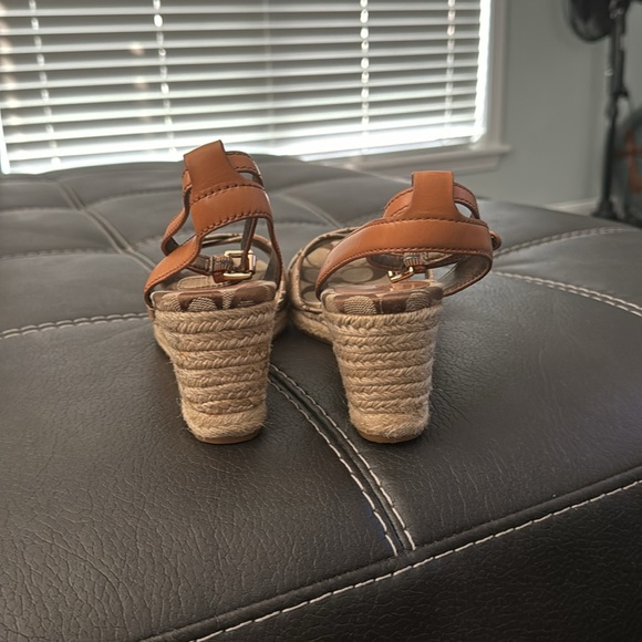 Good condition Coach wedge sandals - Picture 4 of 8